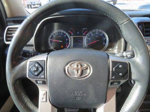 Used 2015 Toyota 4Runner SR5 Premium image 23