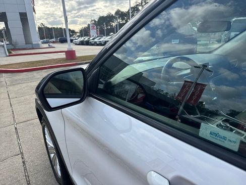 Used 2020 Ford Explorer Limited w/ Class III Trailer Tow Package image 14