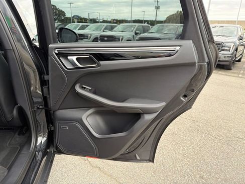 Used 2023 Porsche Macan Turbo AWD/4WD image 20