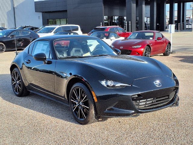 New 2026 MAZDA MX-5 Miata RF Grand Touring RWD image 3