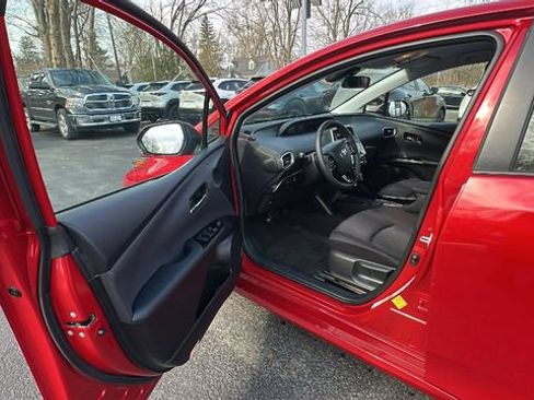 Used 2022 Toyota Prius Prime LE image 24