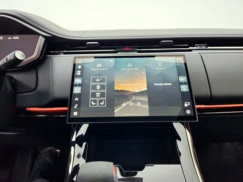 Certified 2025 Land Rover Range Rover Sport Autobiography image 37