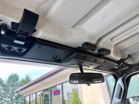 Used 2020 Jeep Wrangler Unlimited Sport S AWD/4WD image 25