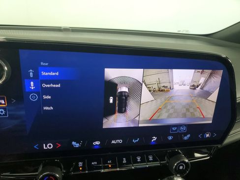 Used 2024 Chevrolet Blazer EV LT AWD/4WD image 20
