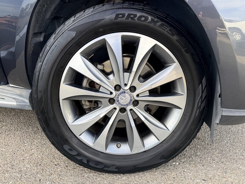 Used 2015 Mercedes-Benz GL 450 4MATIC image 30