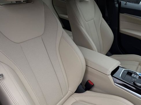 Used 2023 BMW i4 eDrive35 w/ Premium Package RWD image 43