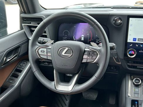 Used 2025 Lexus GX 550 w/ Accessory Package (2T) AWD/4WD image 49