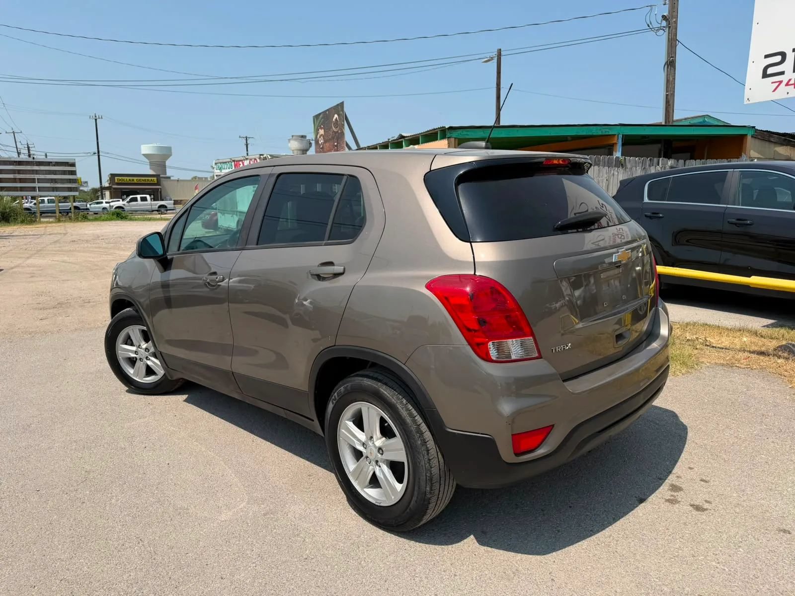 Used 2020 Chevrolet Trax LS w/ Tint and Cruise Package FWD image 5