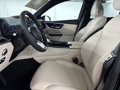 Certified 2026 Mercedes-Benz GLC 300 image 5