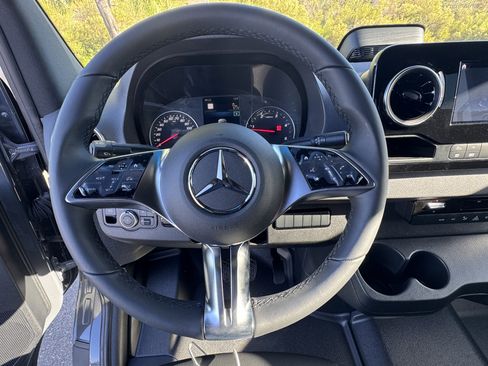 New 2026 Mercedes-Benz Sprinter 2500 image 19