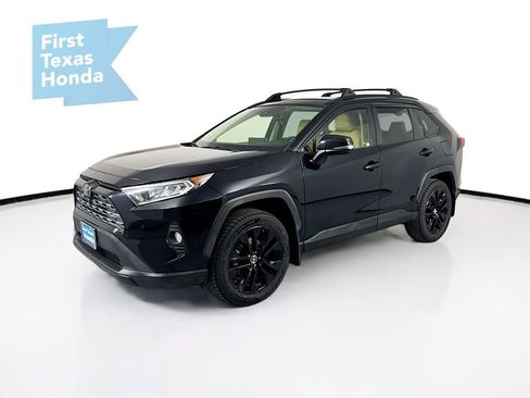 Used 2019 Toyota RAV4 Limited w/ Advanced Technology Package image 3