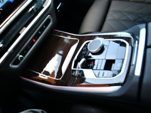 Used 2026 BMW X5 sDrive40i RWD image 26