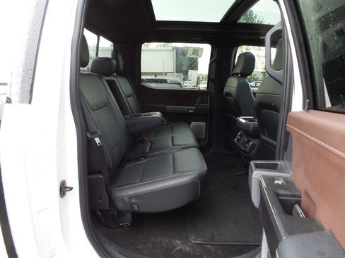 Used 2022 Ford F150 Lariat w/ Equipment Group 502A High AWD/4WD image 39