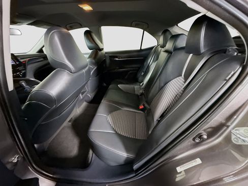Used 2022 Toyota Camry SE FWD image 24