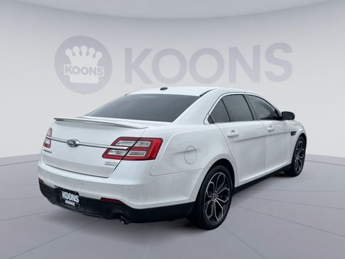 Used 2018 Ford Taurus SHO AWD/4WD image 11