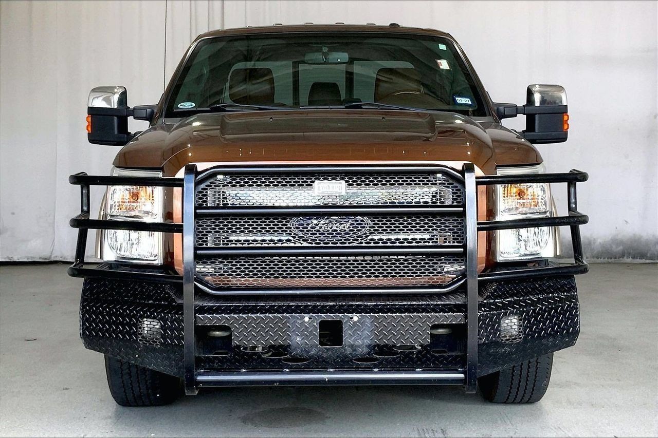Used 2012 Ford F250 King Ranch w/ King Ranch w/Chrome Pkg RWD image 3