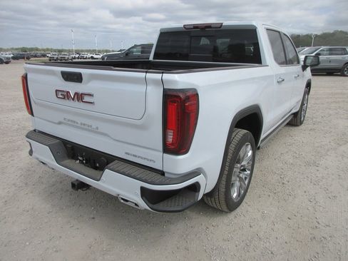 New 2026 GMC Sierra 1500 Denali w/ Denali Reserve Package AWD/4WD image 5