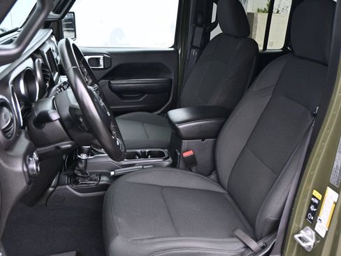 Used 2022 Jeep Wrangler Unlimited Sport AWD/4WD image 18
