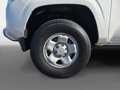 Certified 2023 Toyota Tacoma SR5 image 14