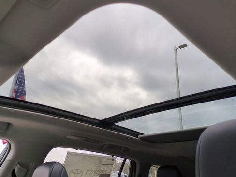 New 2026 Toyota Highlander Platinum image 20