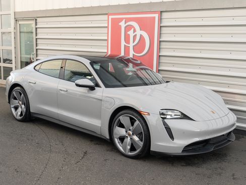 Used 2023 Porsche Taycan w/ Premium Package image 38