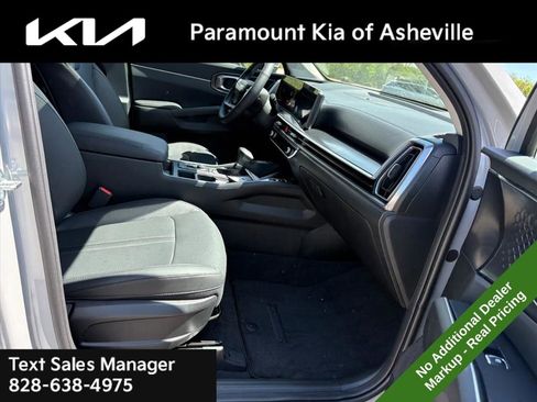 New 2026 Kia Sorento S FWD image 20