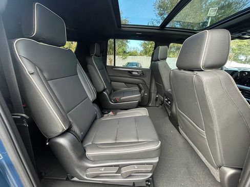 New 2026 Chevrolet Suburban Premier w/ Sun And Tow Package AWD/4WD image 21