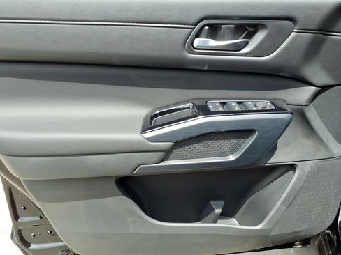 New 2026 Nissan Pathfinder SL AWD/4WD image 11