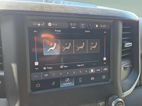 Used 2023 RAM 1500 Big Horn AWD/4WD image 35