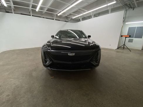 Certified 2025 Cadillac Lyriq Sport w/ Nappa Leather Package image 9