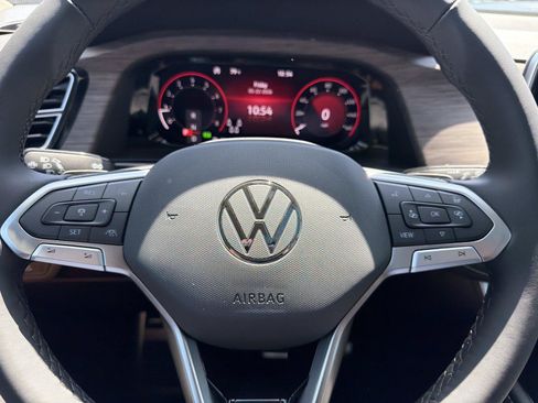 New 2026 Volkswagen Atlas SEL Premium R-Line AWD/4WD image 16