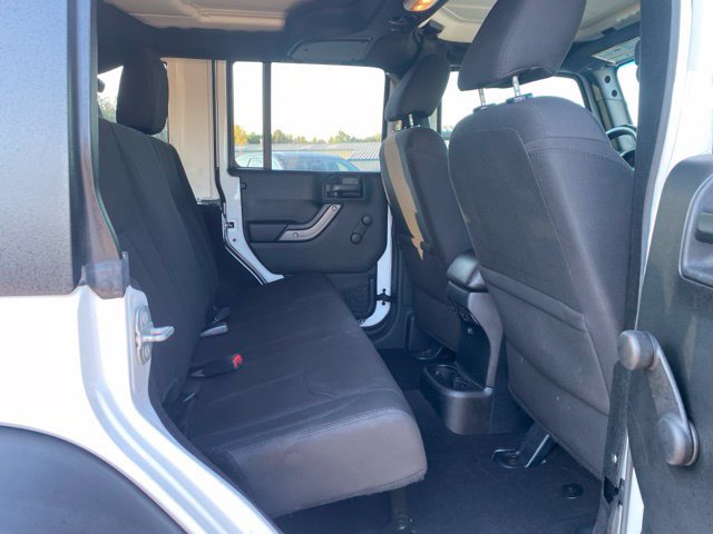 Used 2018 Jeep Wrangler Unlimited Sport w/ Connectivity Group AWD/4WD image 15