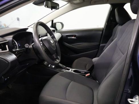 Used 2020 Toyota Corolla LE image 12