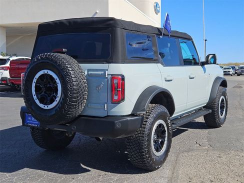 Certified 2022 Ford Bronco Outer Banks w/ Sasquatch Package image 5