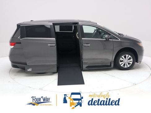 Used 2015 Honda Odyssey EX-L image 2