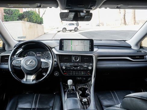 Used 2020 Lexus RX 350L Luxury image 11