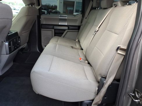 Used 2017 Ford F150 XLT w/ Equipment Group 302A Luxury image 8