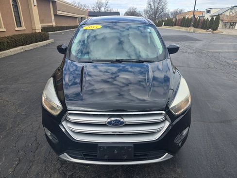 Used 2017 Ford Escape SE image 3
