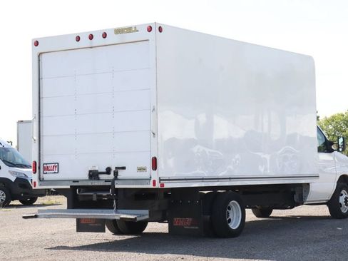 Used 2024 Ford E-350 and Econoline 350 Super Duty w/ Power Windows & Locks Group RWD image 9