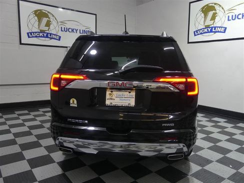 Used 2018 GMC Acadia Denali w/ Technology Package image 8