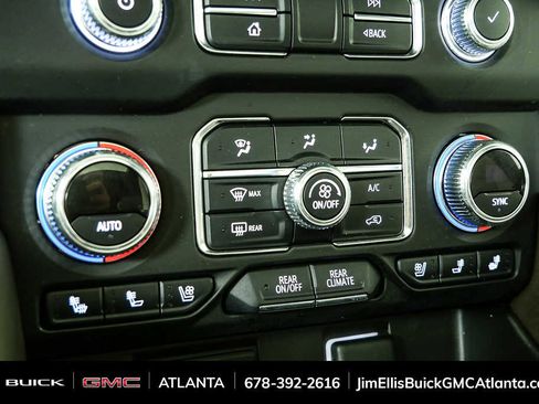 Used 2021 GMC Yukon SLT w/ SLT Premium Package image 17