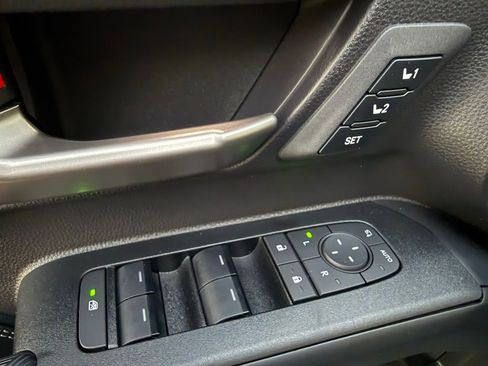 Used 2025 Toyota 4Runner Limited image 22