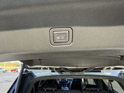 Used 2024 Chevrolet Suburban Premier w/ Max Trailering Package image 18