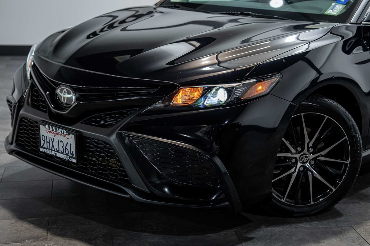 Used 2023 Toyota Camry SE w/ Convenience Package FWD image 10