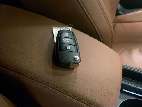 Certified 2024 Audi Q3 2.0T Premium image 15