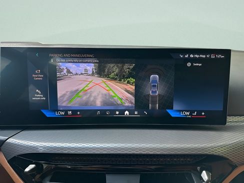 New 2026 BMW 330i Sedan w/ Premium Package RWD image 17