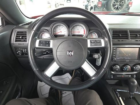Used 2010 Dodge Challenger R/T image 42