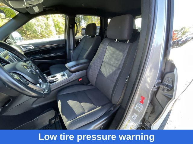 Used 2021 Jeep Grand Cherokee Laredo w/ Trailer Tow Group IV AWD/4WD image 19