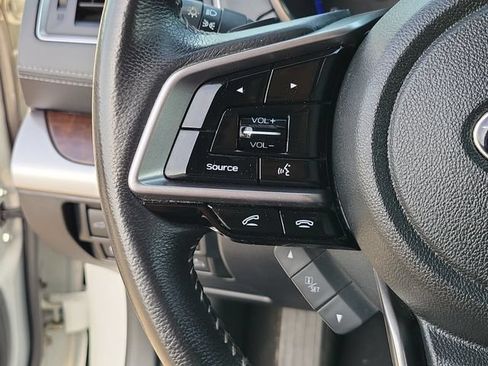 Used 2018 Subaru Outback 2.5i Limited AWD/4WD image 18