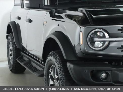 Used 2025 Ford Bronco Badlands AWD/4WD image 12